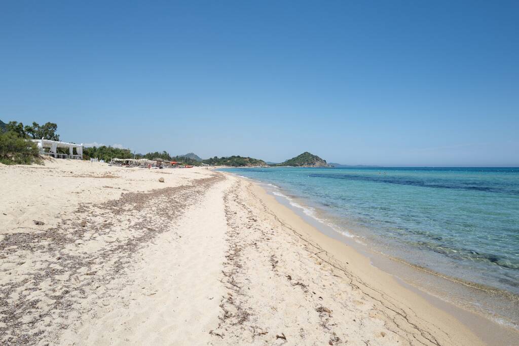 Cala Sinzias: spiaggia e acqua trasparente