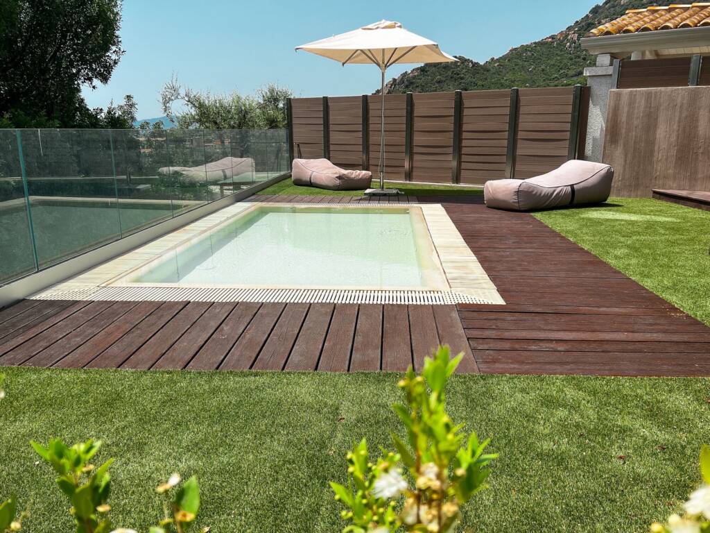Aura Luna: giardino con plunge pool idromassaggio privata
