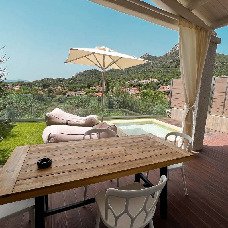 Aura Mini: veranda e giardino privato